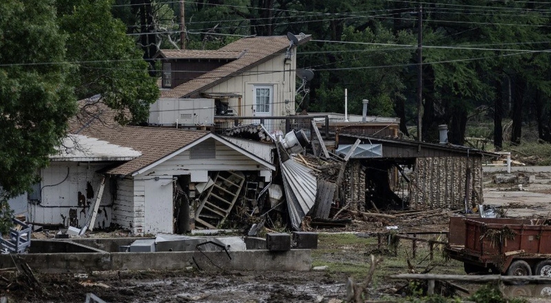 Tragédia no Texas: número de mortos por enchentes já passa de 100