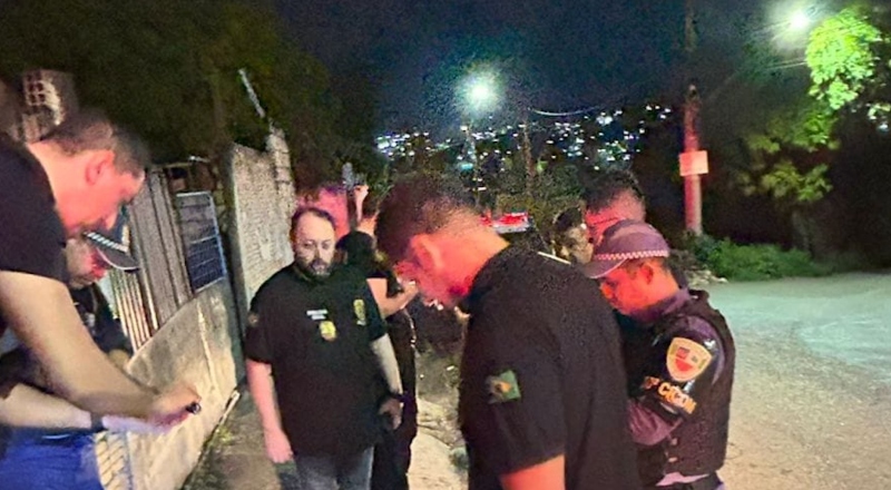 “De partir o coração”: vídeo mostra bebê sendo encontrado morto por policiais em Manaus; veja