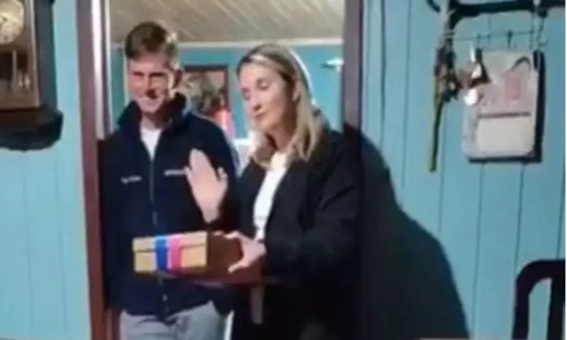 “Chá revelação de chifre”: mulher reúne a família para desmascarar e expor traições do marido; veja vídeo