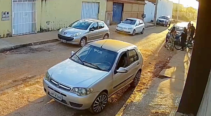 “Nem menina, nem menino”: homem atira em irmã grávida e mata o próprio cunhado durante chá revelação; veja vídeo