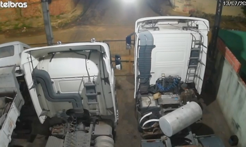 Dupla especializada em roubar peças de caminhões é presa em Manaus; veja vídeo