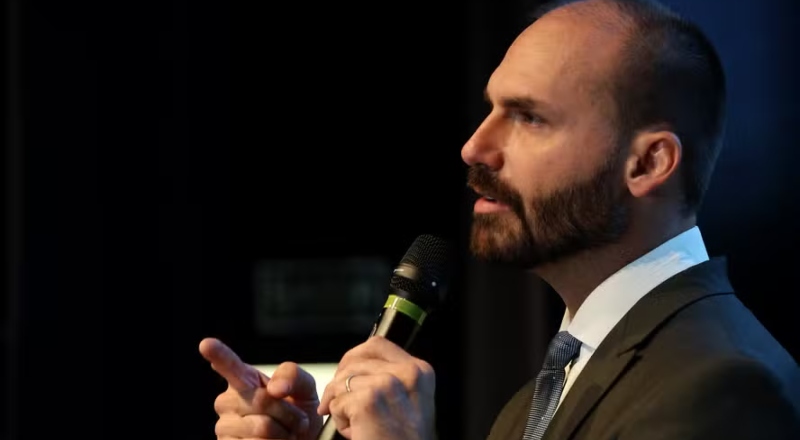 Buscas no Google por Eduardo Bolsonaro atingem pico nos EUA