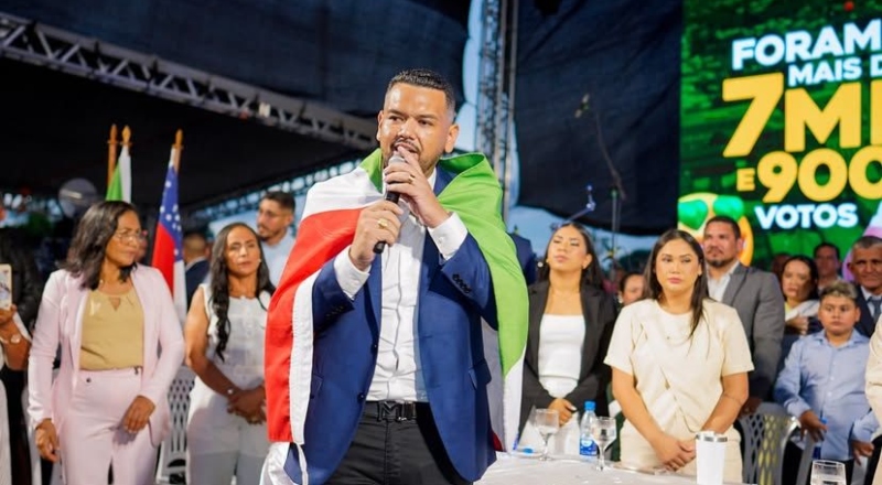 Prefeito de Beruri Emerson Melo antecipa 13º salário para servidores: ‘Seguimos avançando e fazendo história!’