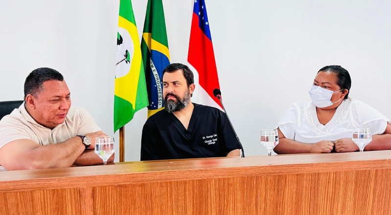 Dr. George Lins realiza ação humanitária de saúde em Japurá