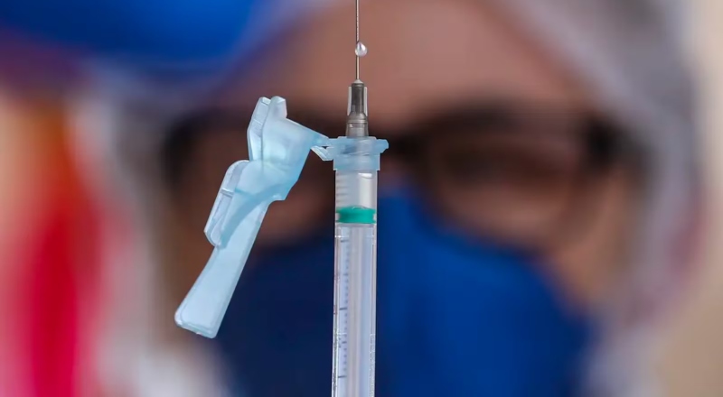 Vacina universal contra o câncer tem avanço promissor com tecnologia de RNA mensageiro