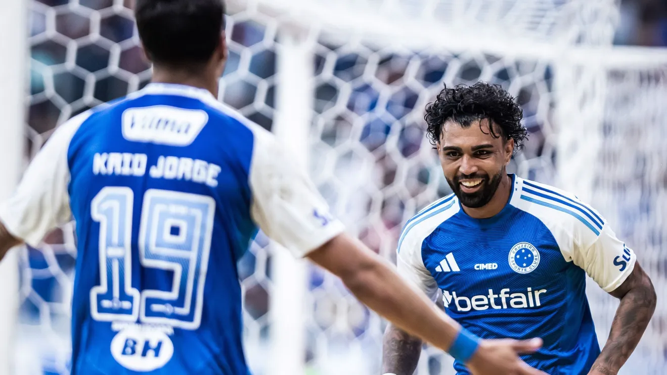 Cruzeiro goleia Juventude e segue líder do Brasileirão