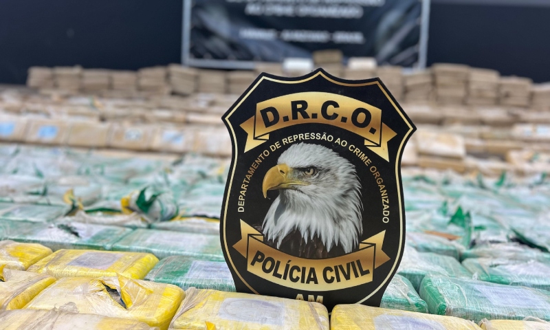 Gringos são presos com 1,5 tonelada de cocaína e maconha avaliada em R$ 50 milhões no Amazonas; veja vídeo
