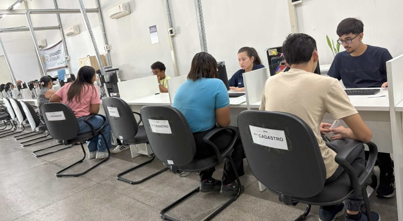 Nutricionista, zelador e recepcionista: 225 vagas de emprego estão disponíveis no Amazonas; confira