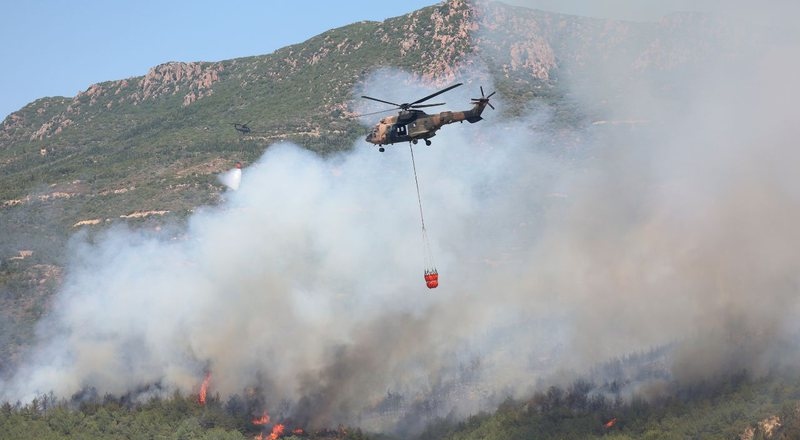 Incêndios florestais na Turquia forçam evacuação de 50 mil pessoas; veja vídeo