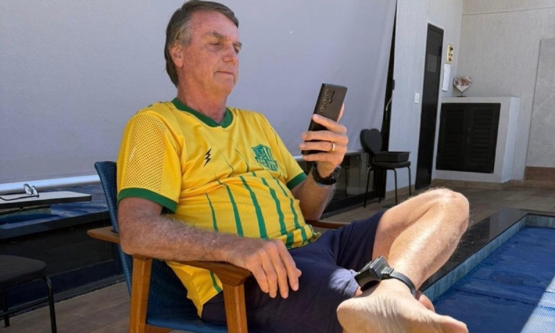 Bolsonaro acompanha manifestações “Reaja Brasil” por videochamada devido a restrições do STF; veja vídeo