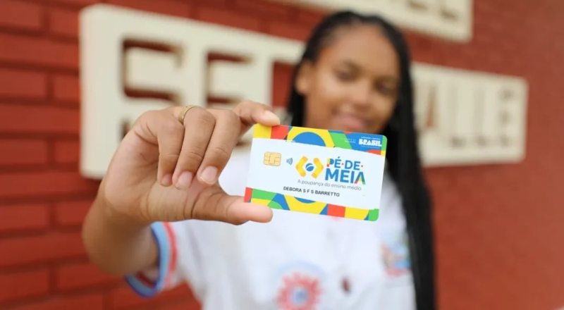 Atenção, estudantes: 5ª parcela do Pé-de-Meia será paga nesta segunda-feira (4)