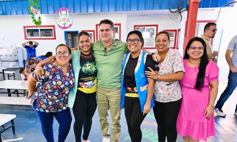 Prefeito David Almeida realiza visita à creche Dalila Bentes Duarte e reforça compromisso com a educação infantil