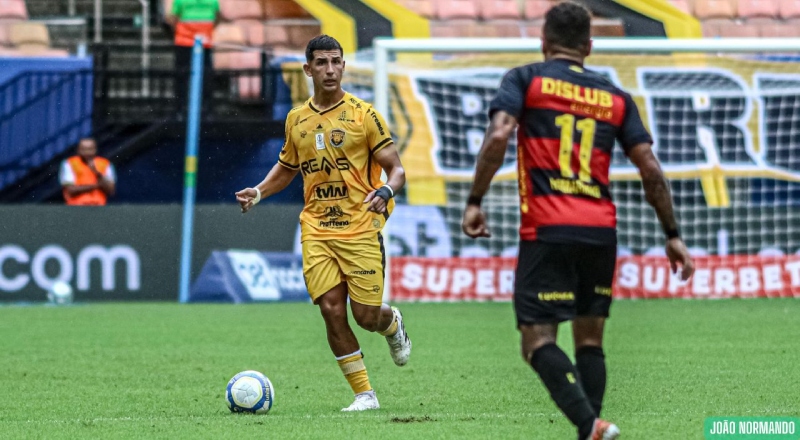 De volta à Onça: Alexis Alvariño retorna ao Amazonas FC para reforçar defesa na Série B
