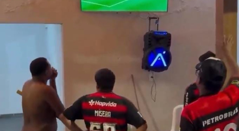 Torcedor não aceita eliminação do Flamengo da Copa do Brasil e quebra TV após partida; veja vídeo
