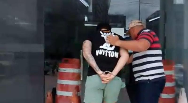 Especialistas em “Chapolin”: dupla é presa por furtar vários veículos em shoppings e ruas de Manaus