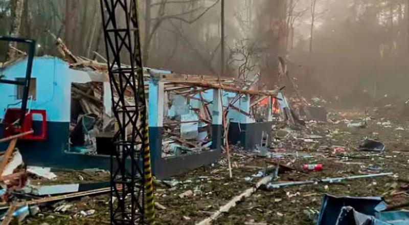 Explosão em fábrica: bombeiros reiniciam buscas por corpos de trabalhadores no Paraná