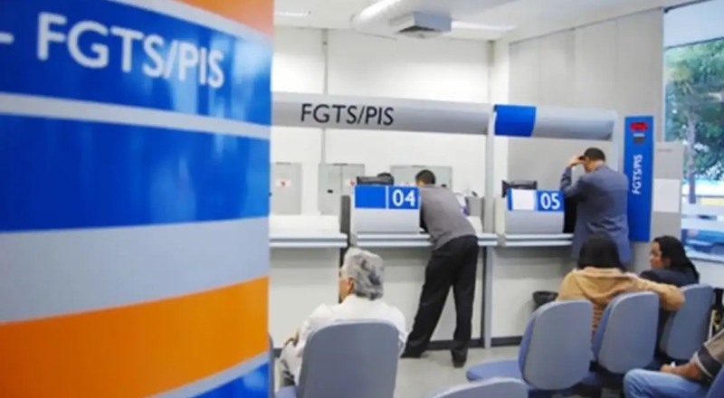 Caixa libera abono salarial para nascidos em novembro e dezembro