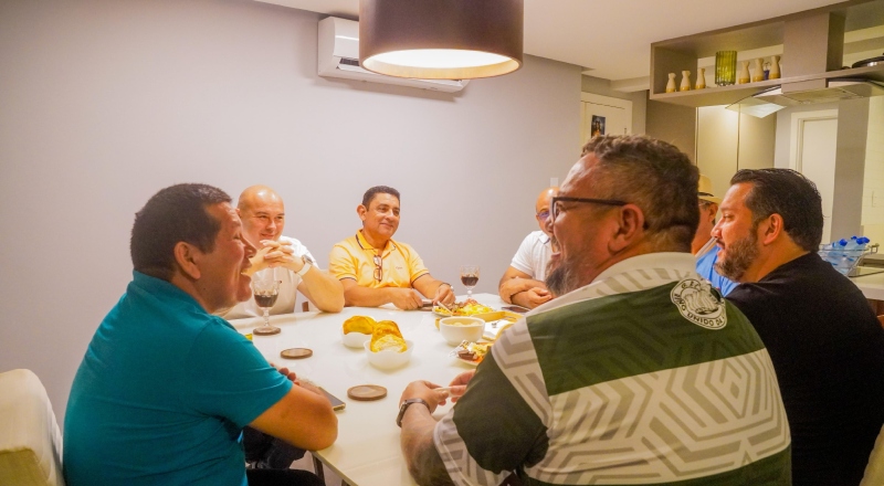 Encontro reúne lideranças de agremiações e setor empresarial para impulsionar o Carnaval 2026