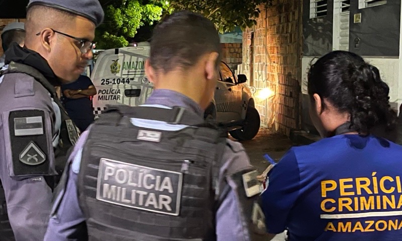 Homem morto no Jorge Teixeira levou mais de 10 tiros; veja vídeos