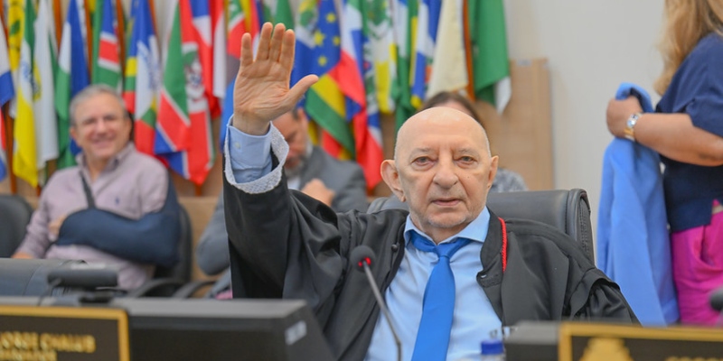 Despedida honrosa: TJAM faz homenagem a Domingos Chalub, que se aposenta do cargo de desembargador