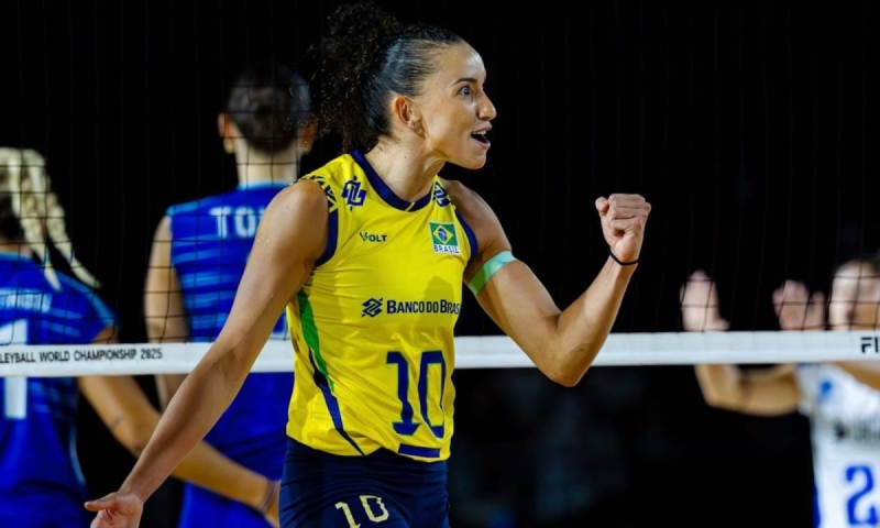Brasil atropela a Grécia na estreia do Mundial de Vôlei Feminino