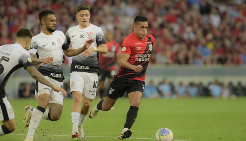 Athletico e Corinthians abrem quartas da Copa do Brasil nesta quarta-feira (27)