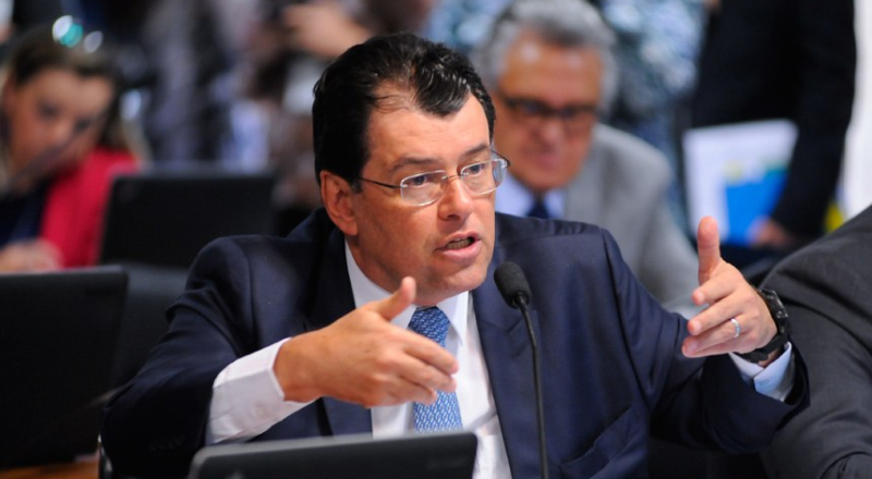 Eduardo Braga assume presidência de comissão que analisará MP do setor elétrico no Congresso