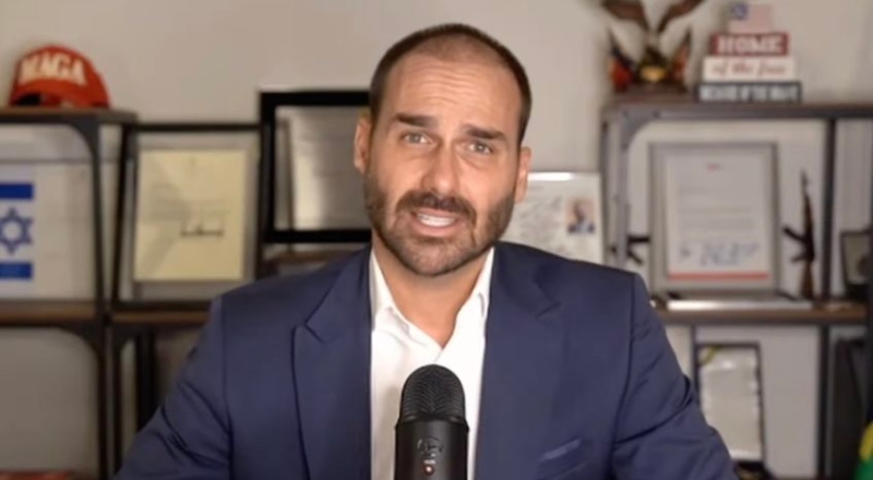 Eduardo Bolsonaro pede para exercer mandato dos EUA e relata perseguição política em ofício à Câmara