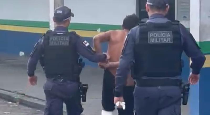 “Da próxima ele não escapa!”: Polícia livra ladrão de população revoltada com assaltos na zona Norte de Manaus; veja vídeo