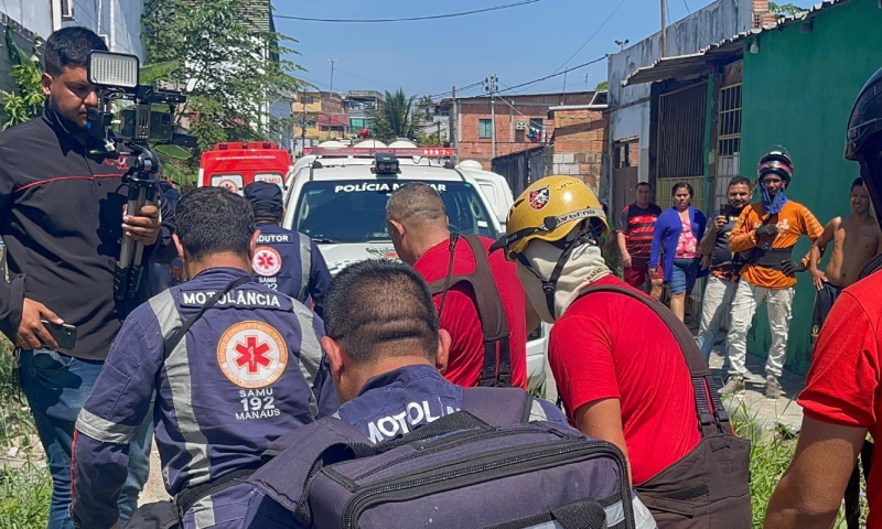 Vulgo ‘Lalau’ recebe surpresa inesquecível de traficantes no Jorge Teixeira; veja vídeo