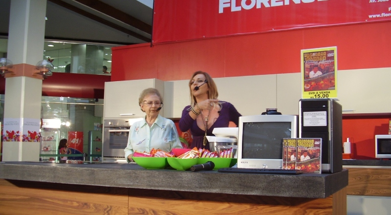 Norma ‘Manazinha’ promove concurso de bolos em Manaus e celebra 25 anos de televisão
