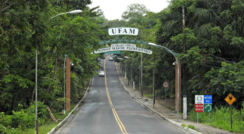 Ufam abre seleção para professor substituto com 46 vagas em seis municípios; saiba como participar