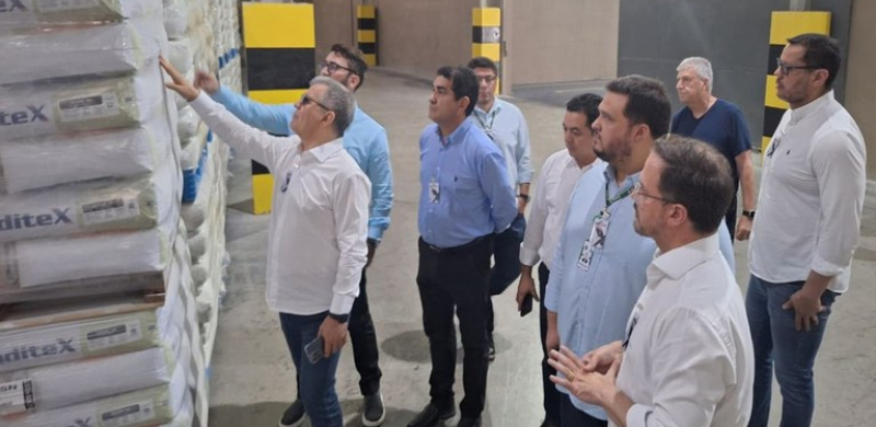 Suframa visita empresa que produz soluções químicas para argamassa no PIM