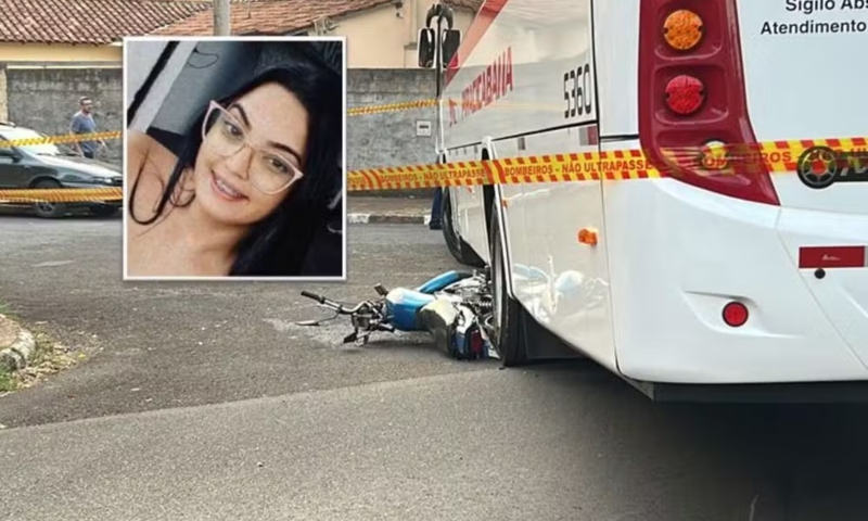 Tragédia: mulher morre em grave acidente entre moto e ônibus; veja vídeo