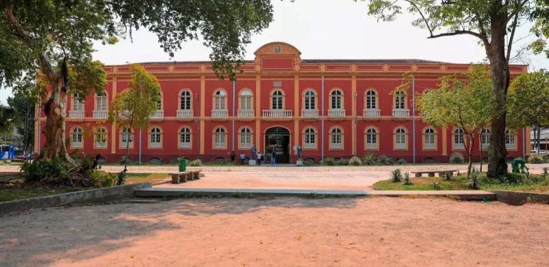 Seminário reúne escolas de samba e poder público para preparar Carnaval 2026