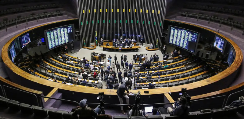 PL que isenta IR até R$ 5 mil será votado na quarta, 1º de outubro