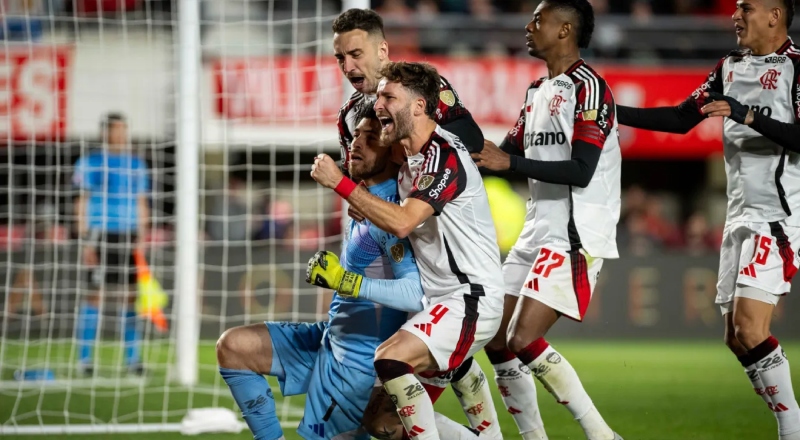 Flamengo elimina Estudiantes nos pênaltis e vai à semifinal da Libertadores