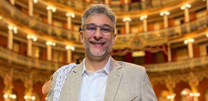 Espetáculo ‘Lendas Amazônicas 2’ encanta público no Teatro Amazonas com toadas e inclusão