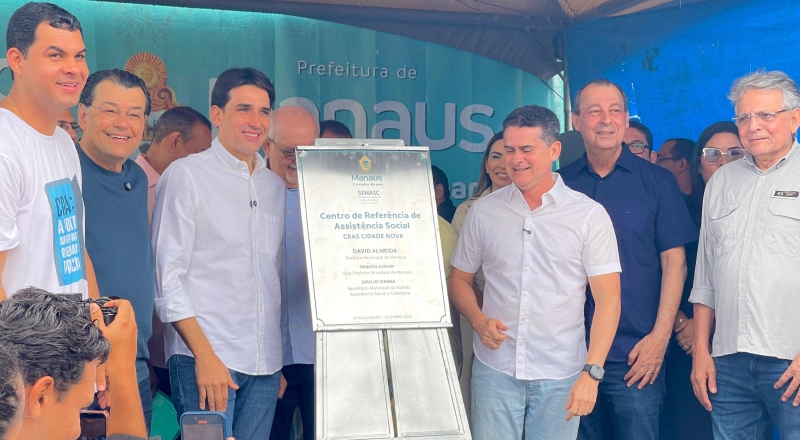 Prefeito David Almeida reinaugura maior Cras de Manaus após revitalização completa