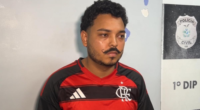 Flamenguista é preso em Manaus após comprar moto roubada pelo Facebook; veja vídeo