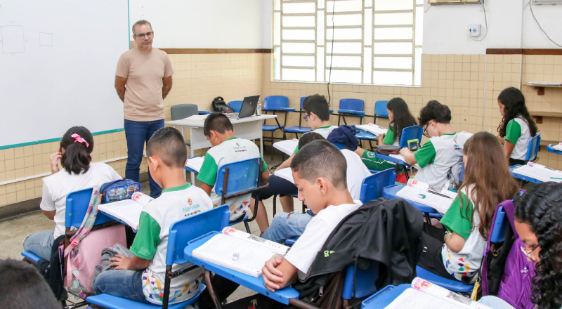 Prefeitura de Manaus divulga edital do concurso público com mais de mil vagas para Semed