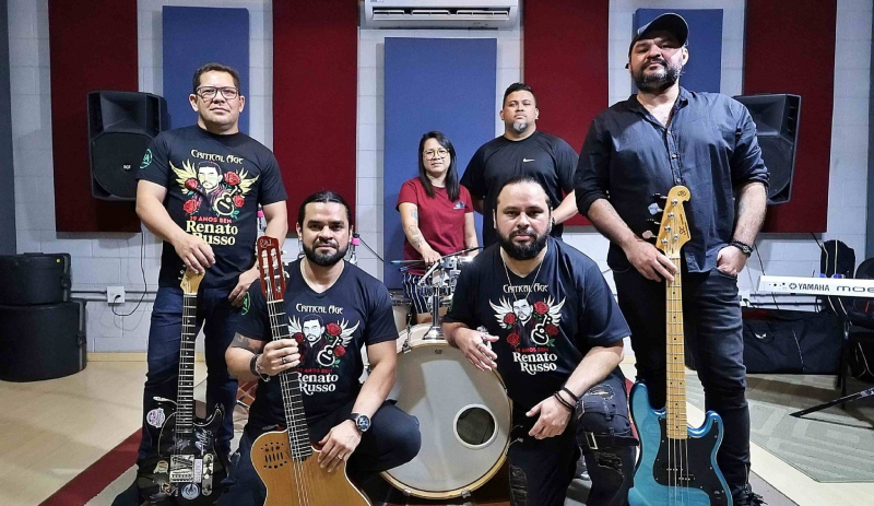 Show gratuito homenageia Renato Russo com clássicos da Legião Urbana no Largo de São Sebastião