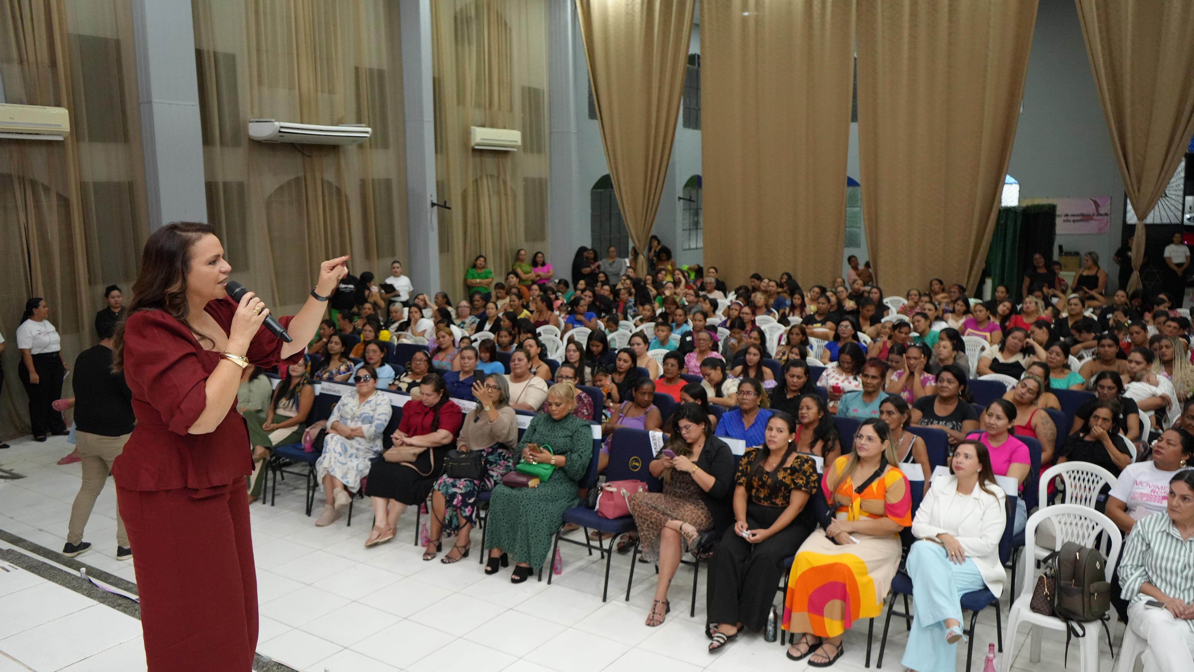 Grande encontro da Virada Feminina do Amazonas reúne quase 600 mulheres na zona Norte de Manaus