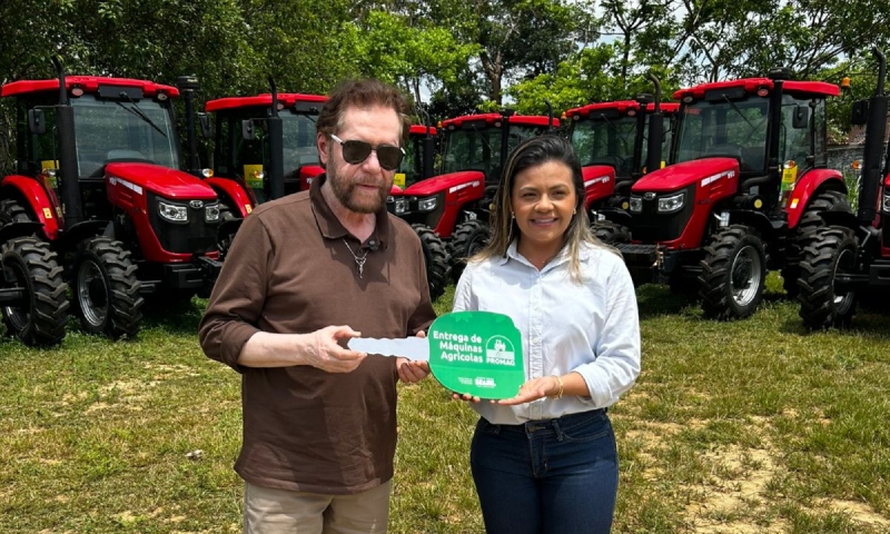 R$ 12 milhões em recursos: máquinas agrícolas destinadas pelo senador Plínio Valério chegam ao Amazonas