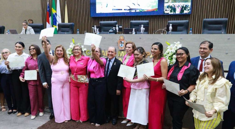 Tribuna Popular da CMM homenageia mulheres que venceram o câncer