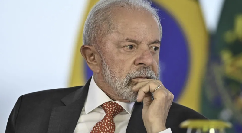Lula se reúne com ministros do STF para tratar da indicação de substituto de Barroso