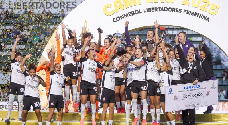 Libertadores: Corinthians faz história com tricampeonato consecutivo