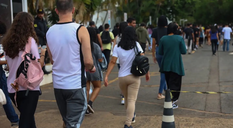 Atenção, estudantes: inscrições para vagas remanescentes do Fies começam nesta quinta-feira (23)