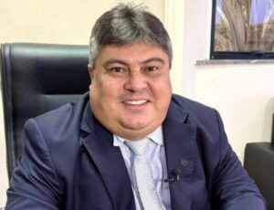David Reis anuncia 'abono natalino' para servidores da Câmara Municipal de Manaus