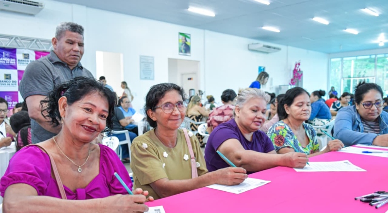 Prefeitura de Tefé promove oficinas do Programa Mulher Empreendedora em parceria com o Banco do Povo